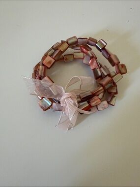 Iridescent Mauve Tile Beaded Stretch Bracelet Set with Bow
